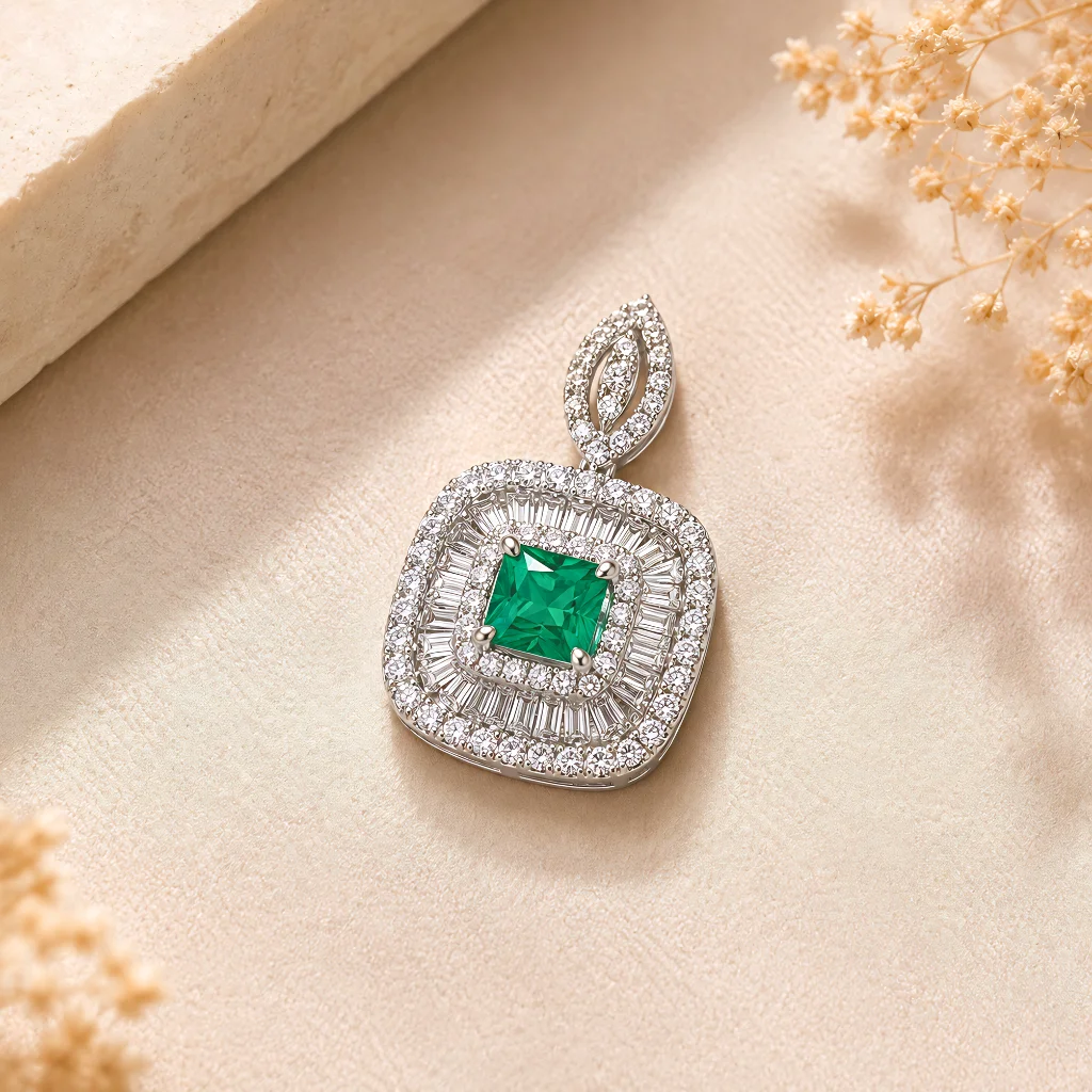 emerald-royale-pendant